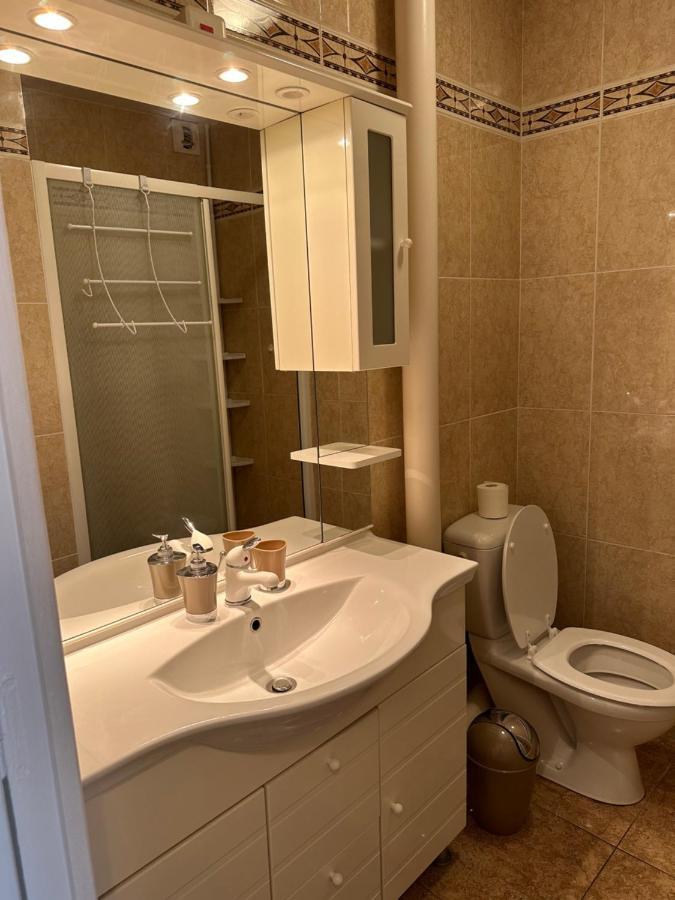 Vue Sur Le Port Apartment Agde Ngoại thất bức ảnh